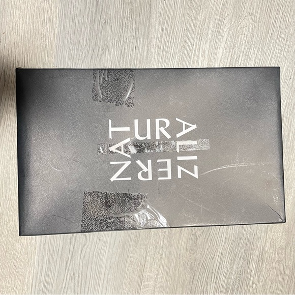 ❌SOLD❌NATURALIZER Women’s Brenta Heeled Open Toe Sandals Size 8 Silver - Picture 8 of 8